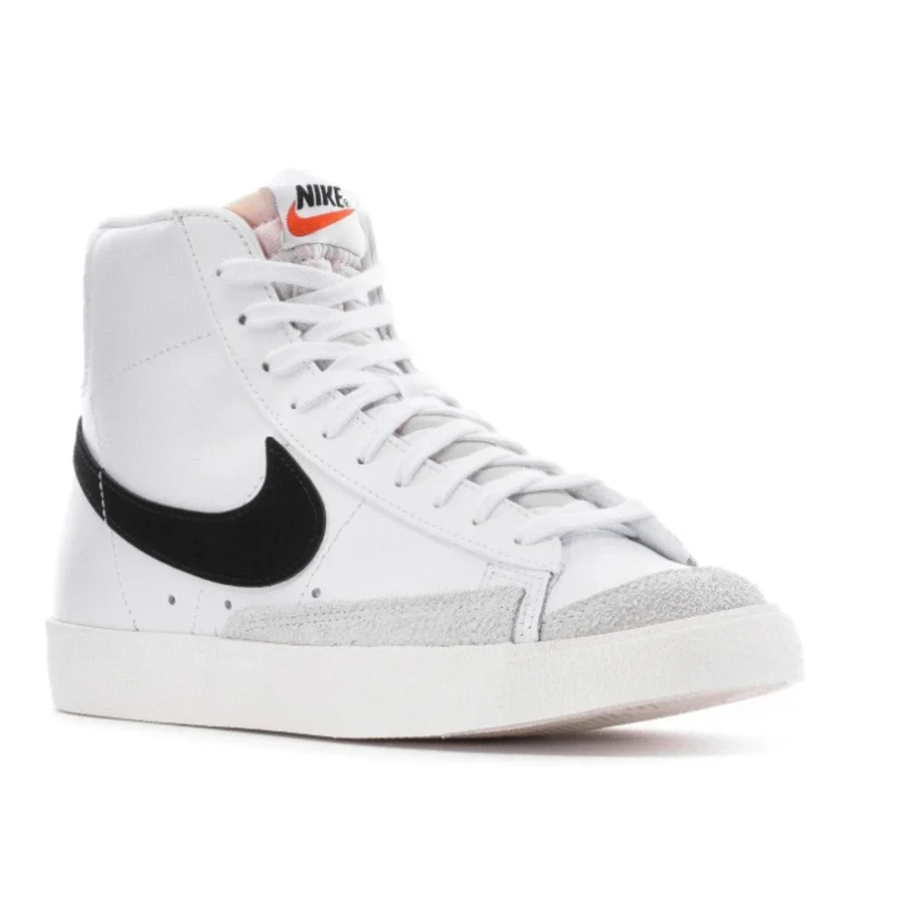 Nike Women's Blazer Mid 77 White Black CZ1055-100‎  Size 11.5